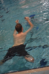 Vježbanje na podvodnom biciklu – Zabava za sve